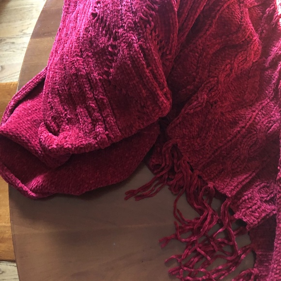 Deep Claret Red Acrylic Wrap - Picture 2 of 8